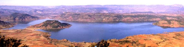 lake of Salagou